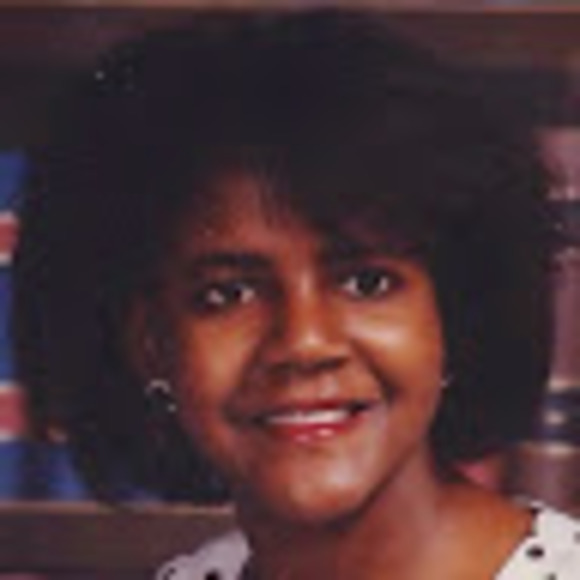 Meet your Posher, Cindy - Picture 1 of 1